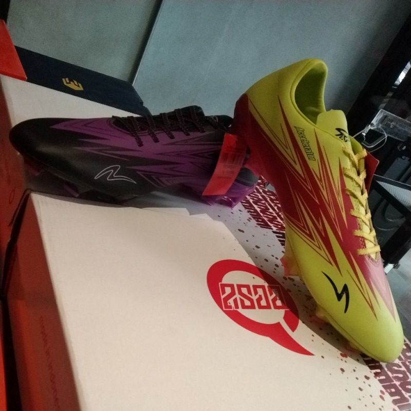 Sepatu Bola SPECS LS 3 FG Meta Crush Pack