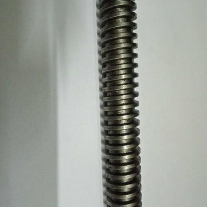 Baut Mur Pengencang Asdrat Trapesium 5/8 Panjang 1 Meter Drat 6