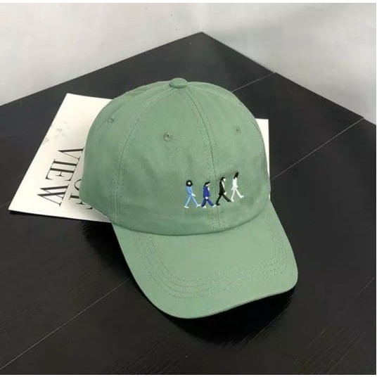 BASEBALL UNISEX/TOPI DISTRO TREND 2021 LOGO BERJALAN (COD)