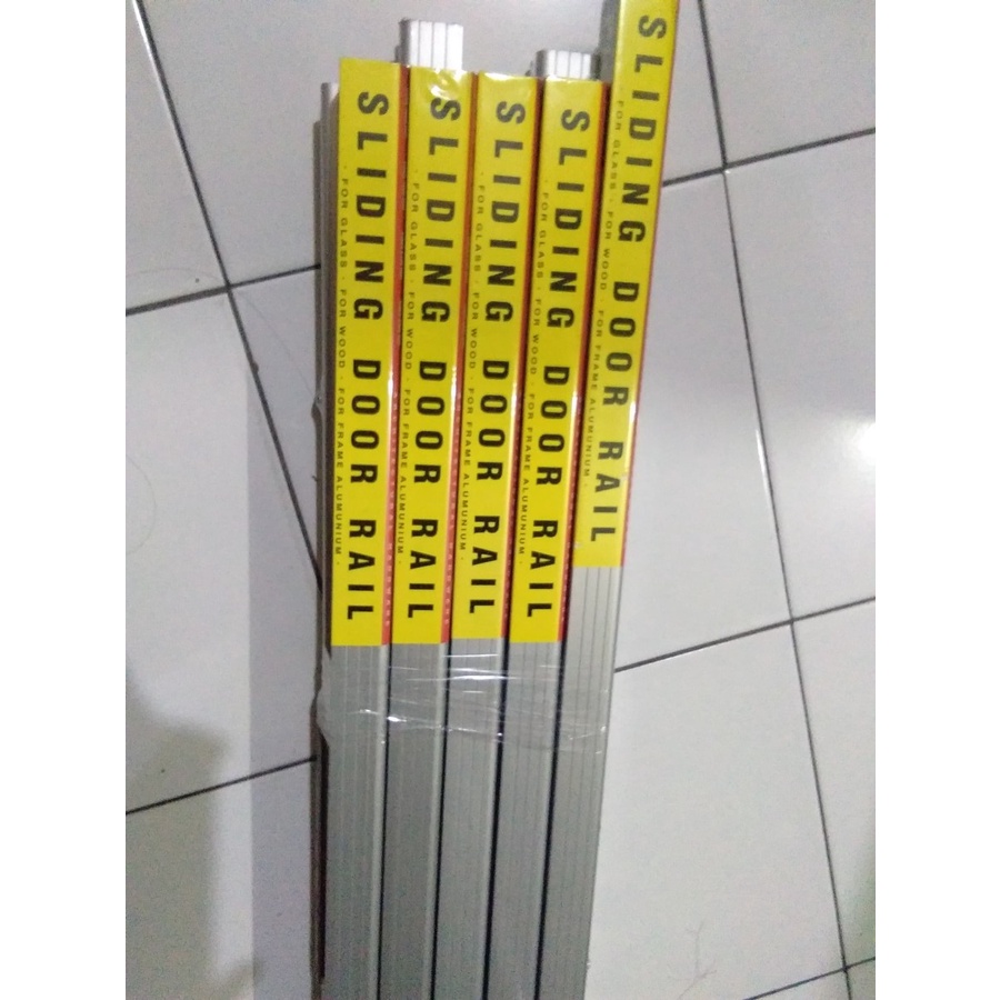 Rel Sliding J4 bahan alumunium panjang 2.1m