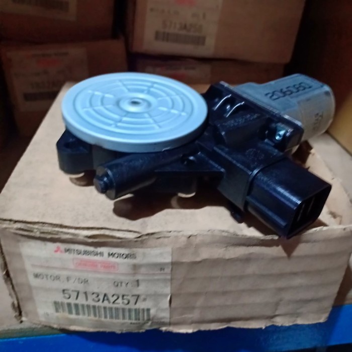 Motor Dinamo Power Window Outlander