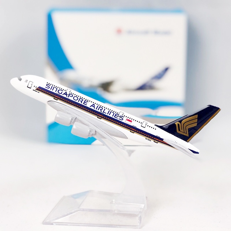 Miniatur Diecast Pesawat Terbang Singapore Airlines A380 380 Bahan Metal Ukuran 16cm