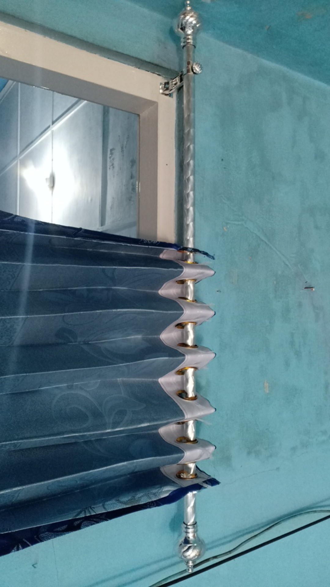 Hook Cantolan Tali Gorden Motip Bunga Tratai Dan Matahari