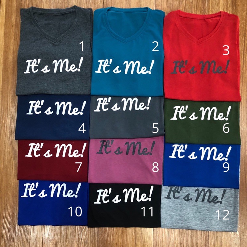 Kaos wanita leher V tangan model “it’s me”