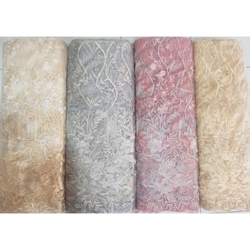 tile kotak(harga. 10.000/setengah meter)