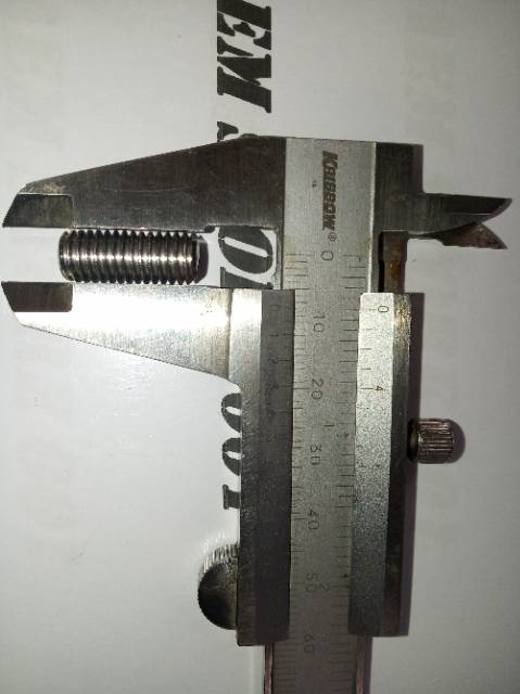 L tanam M8 x 20 (2cm) stainless 304