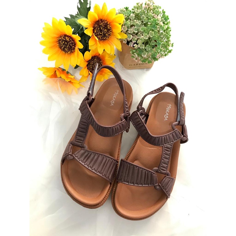 SANDAL SLOP LET GUNUNG KERUT KHUSUS HITAM LSH 8868-H DAN MOKAYA 8868-2AH-Coklat