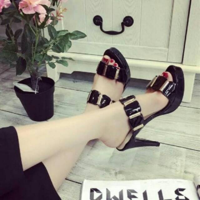 SANDAL WANITA HIGH HEELS GLOSSY HITAM/PUTIH termurah