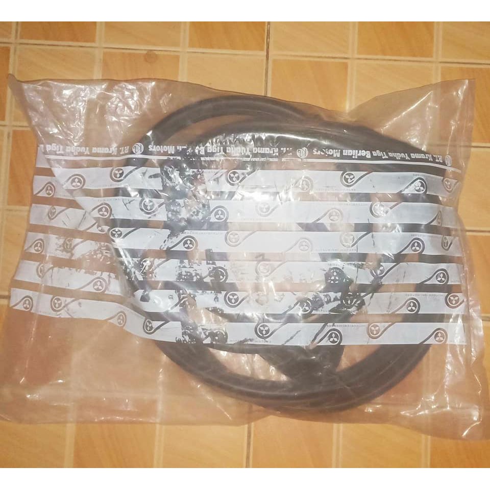 Karet Kaca depan Mitsubishi Ragaza kepala petak PS120