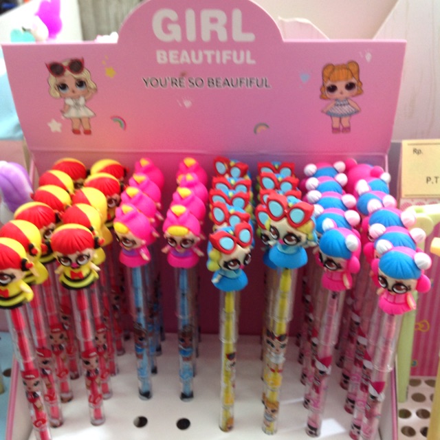

Pensil Tarik Kepala Boneka