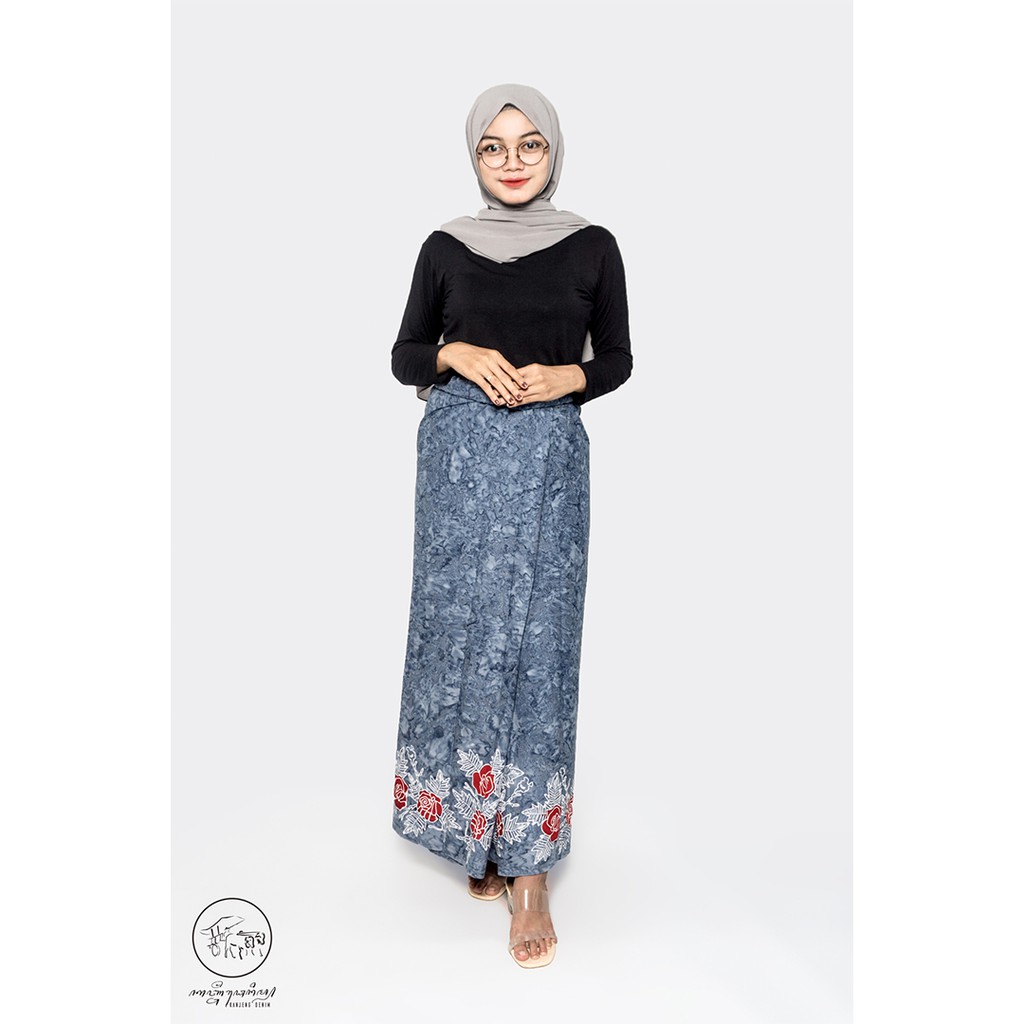 SARUNG KANJENG| SARUNG BATIK WANITA SEMI TULIS MOTIF GLORY ROSE TIE DYE