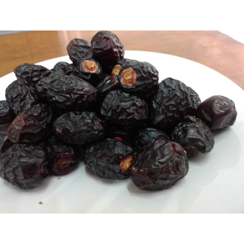 

Kurma Ajwa 1 kg