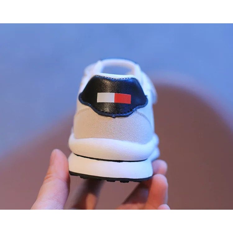 (HZ) Sepatu sneakers anak HZK76