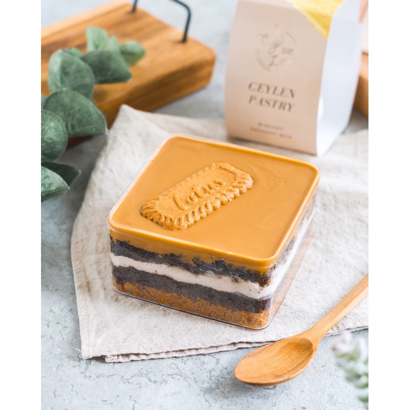 

Lotus Dessert Box