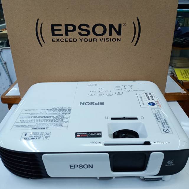 PROYEKTOR EPSON EB-X450.