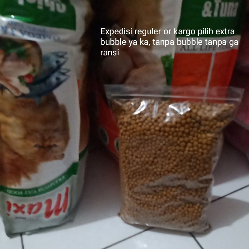 Maxi chicken &amp; tuna makanan kucing kitten &amp; adult 1kg