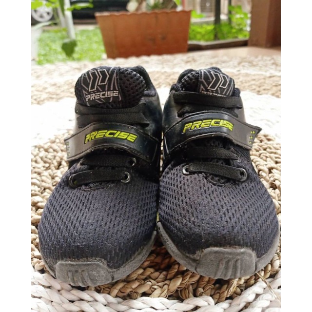 Preloved Sepatu Anak Merk Precise