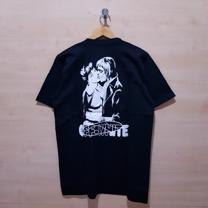 KAOS T SHIRT OFF WHITE X PIVOT KISS TEE BLACK - M