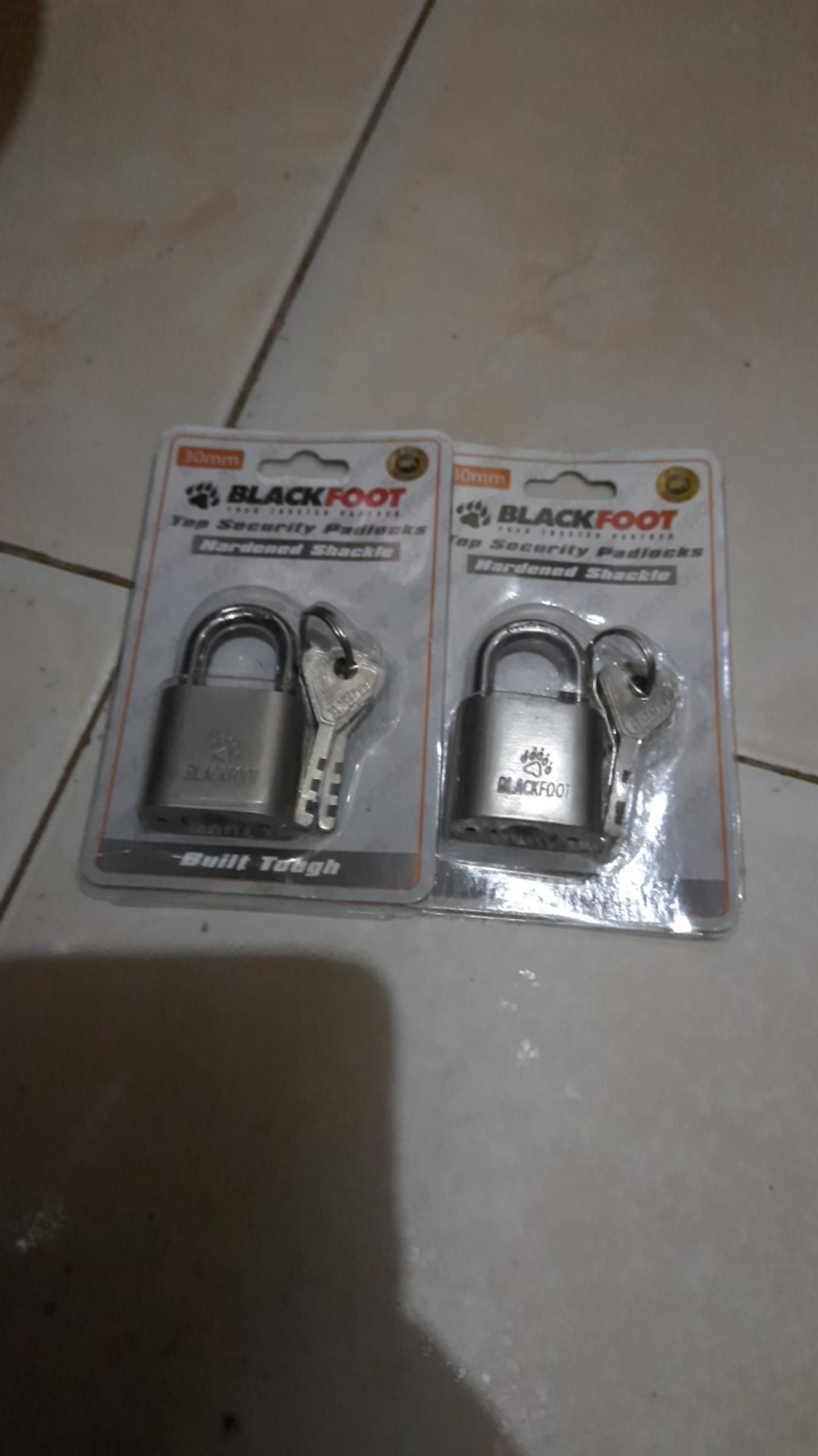 Gembok Kotak Leher Pendek 30mm Blackfoot