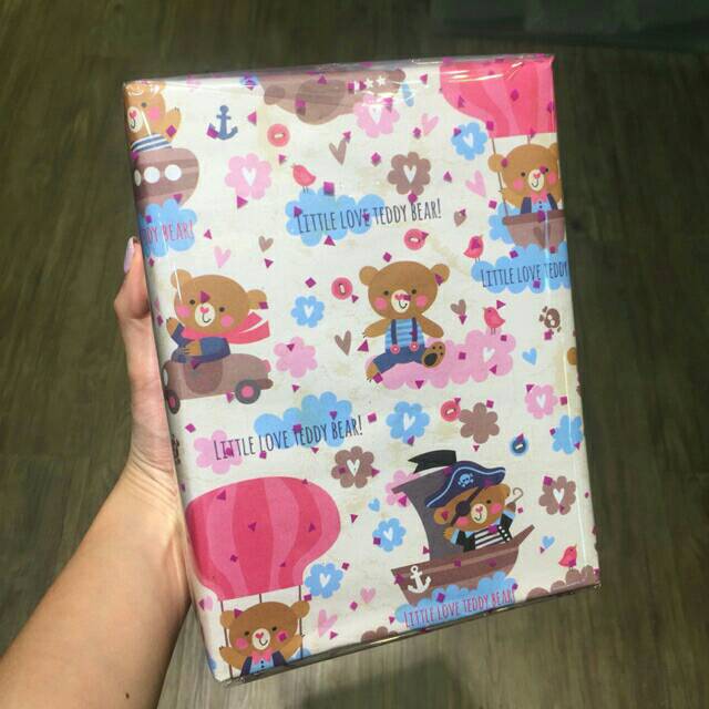 

Bungkus kertas kado