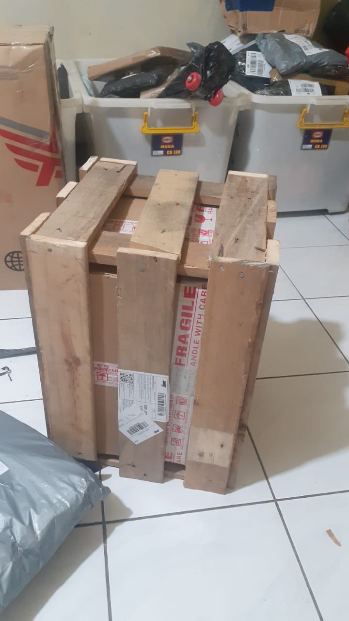 Tempat Perhiasan Akrilik