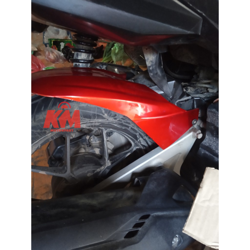 Spakbor Kolong Belakang Vario 125 Vario 150 Fi Hugger Shark Hitam Merah Putih New