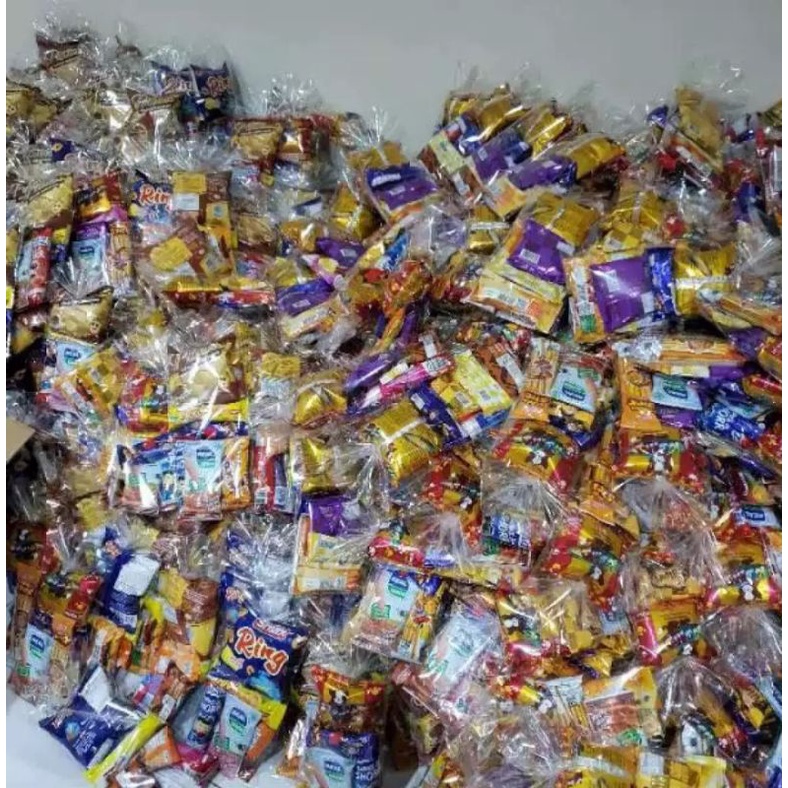 

PAKET SNACK ULANG TAHUN ISI 12 BINGKISAN (TERMURAH)
