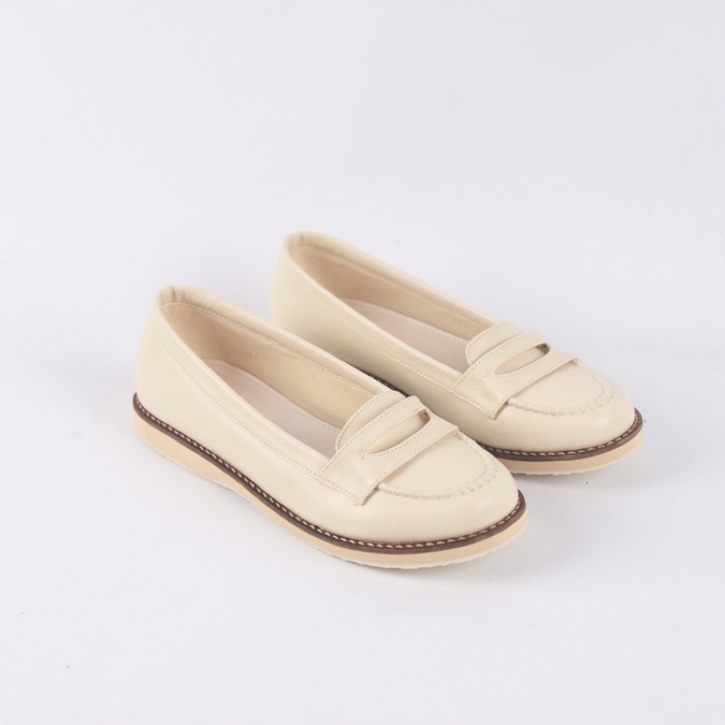 [SIAP KIRIM] BRShoes22 Krem Sepatu Kerja Casual Slip On Wanita