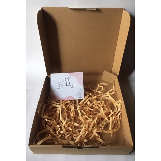 

KOTAK HAMPERS KADO ULANG TAHUN /GRADUATION/ANNIVERSARY