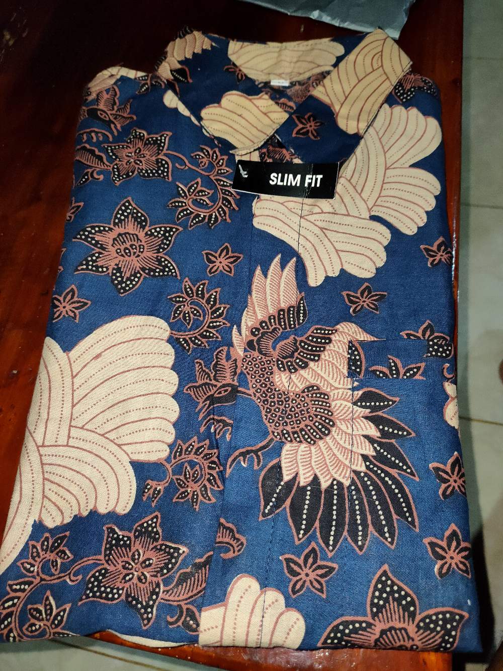 Kemeja Batik Slimfit Style Kekinian Cocok Buat Anak Muda