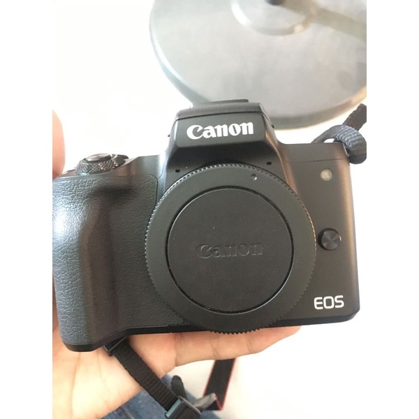 eos m50