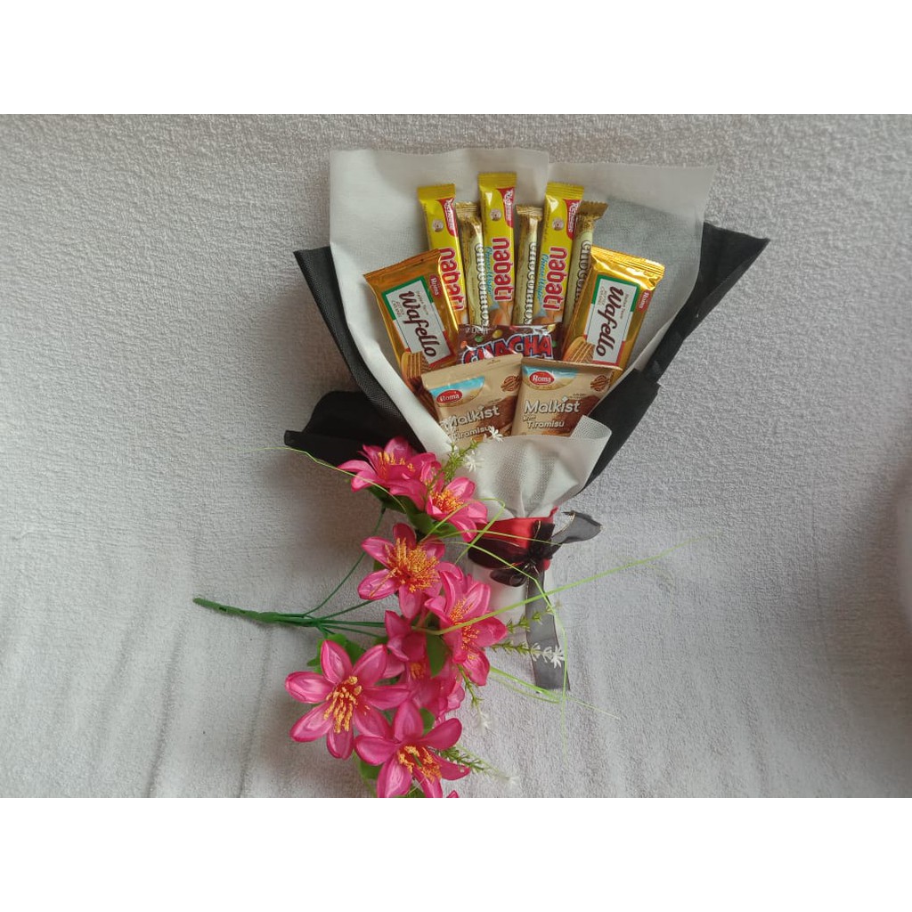 

Premium Product Best Quality Hits Product Buket Hadiah Bucket Snack Jajanan Hadiah Wisuda kecil