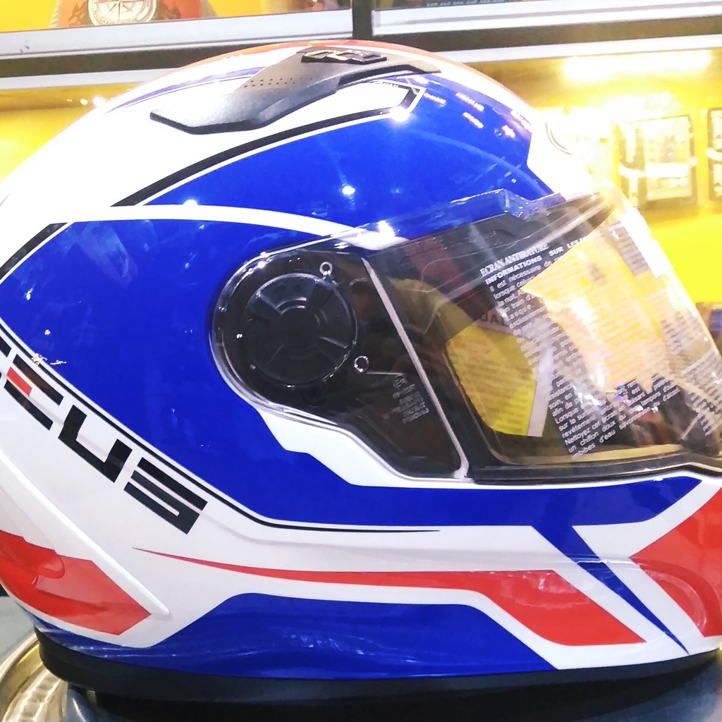 HELM ZEUS 813