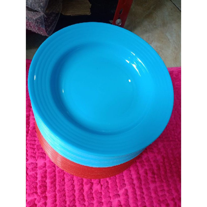 piring plastik warna 22cm