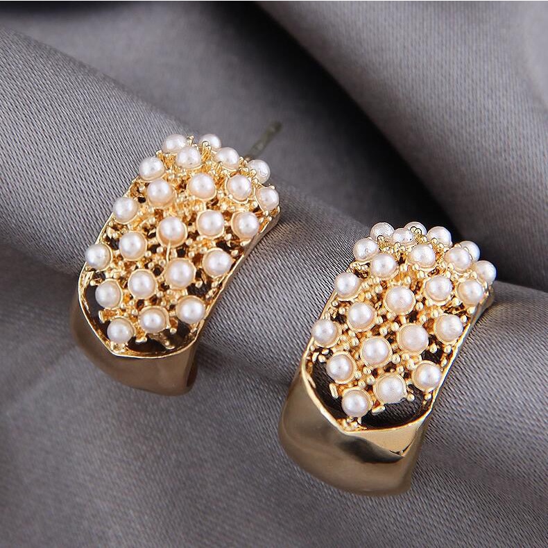 925 jarum perak geometris diamond online influencer fashion merek besar anting-anting anting-anting