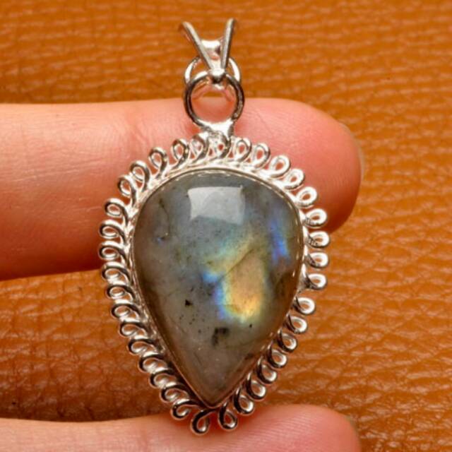 Liontin natural labradorite Handmade Pendant