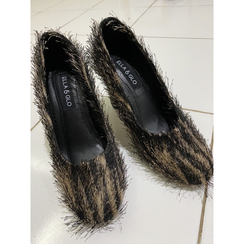 Ella & Glo Heels Ariana Black Faux Hairly