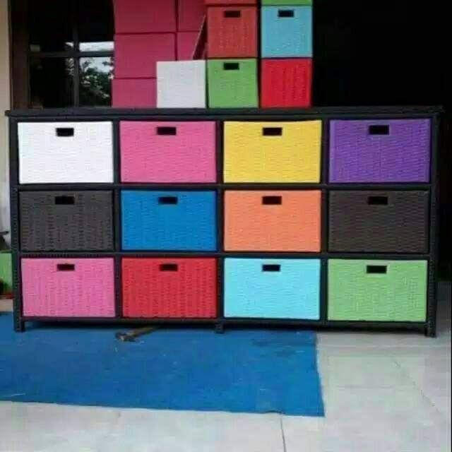 Lemari laci 12 rotan sintetis