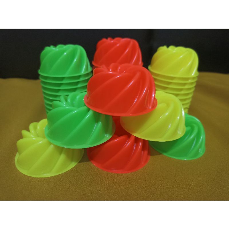 Cetakan Puding Twister