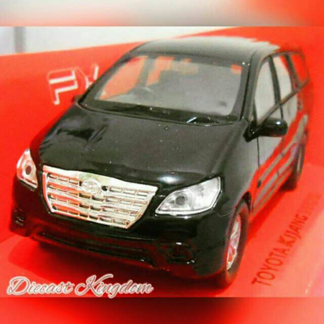 Diecast Toyota Kijang Innova Skala 1:34 Black