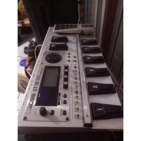 Efek Gitar GT10