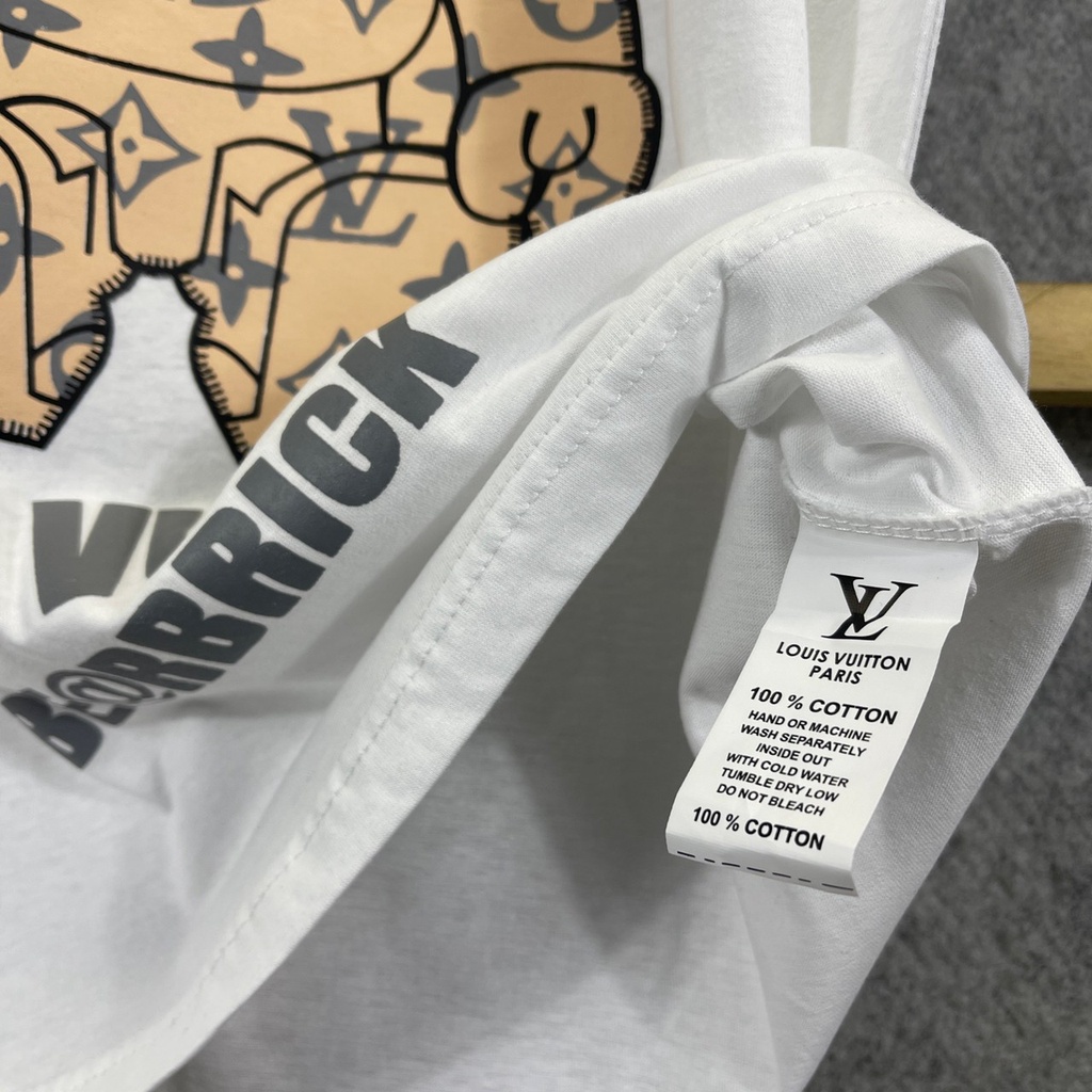 T-Shirt Kaos Louis Vuitton LV White Premium Quality