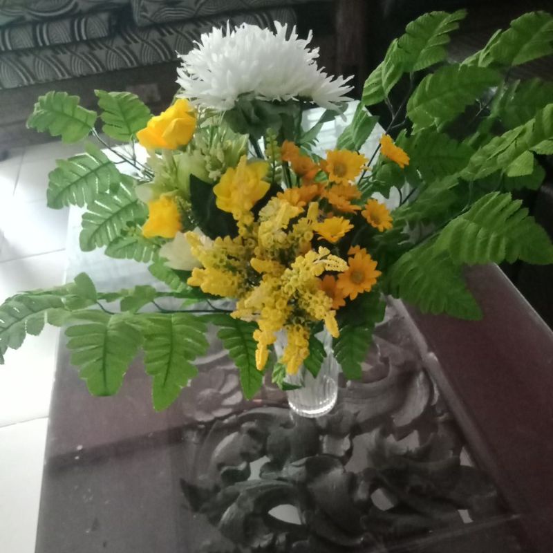 Bunga Hiasan Meja Ruang Tamu