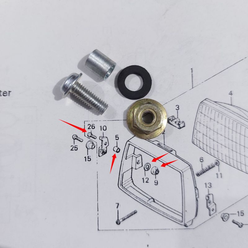 Baut Set Reflektor Lampu Depan Honda C700 C800 Supercup