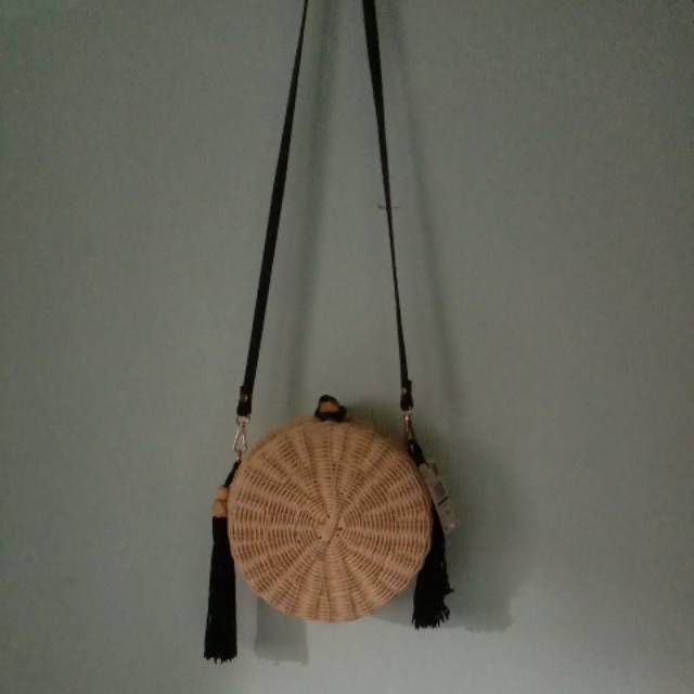 TAS SELEMPANG ROTAN MANGO