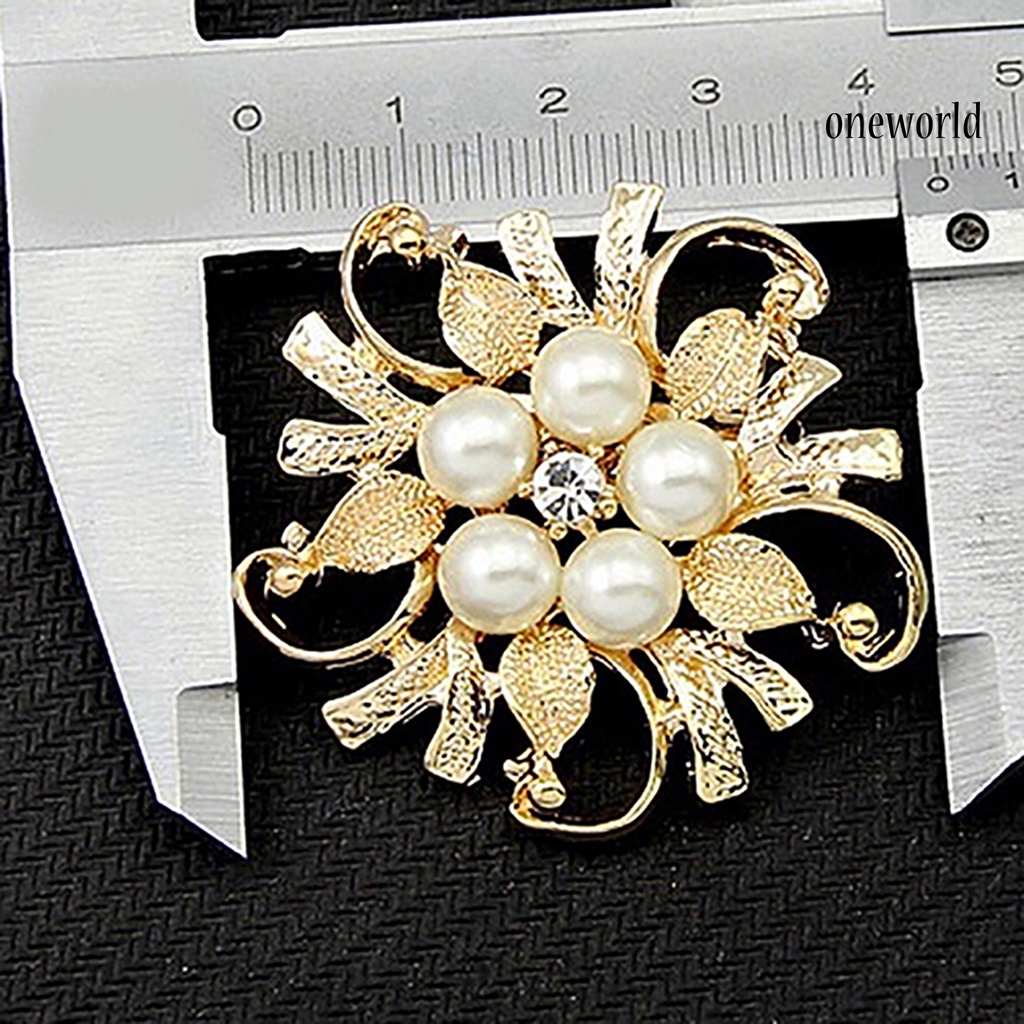 OW@ Women Breastpin Elegant No Deformation Flower Rhinestone Faux Pearl Brooch Pin for Party Dating