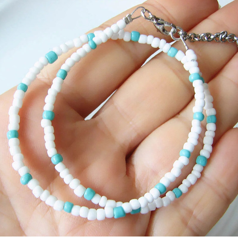 Women Fashion Simple Seed Beads Necklace / Ladies Simple String Beaded Charm Necklaces / Elegant Colourful Clavicle Necklace