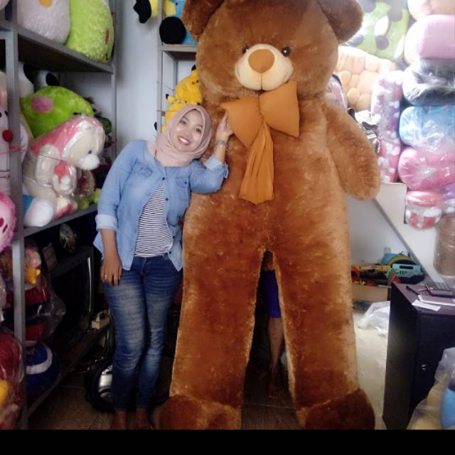 boneka 2 meter