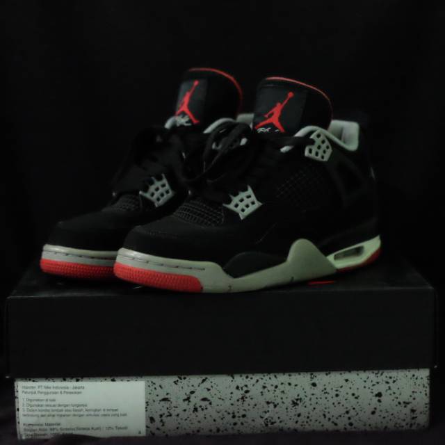 NIKE AIR JORDAN 4 BRED RETRO - 2019
