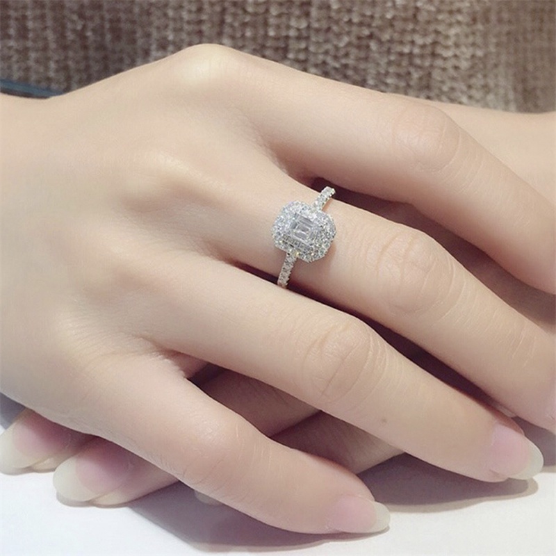 Fancyqube Cincin Nikah / Tunangan Desain Simple Elegan Hias Cubic Zirconia Untuk Wanita